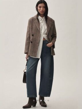 Pilcro Kenna Heritage Mid-Rise Barrel Jeans. 31P.